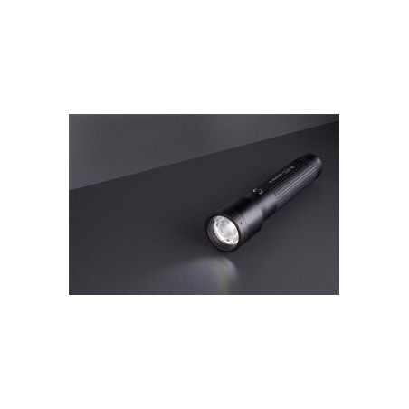 Ledlenser P7R Core, Ročna polnilna svetilka, Črna